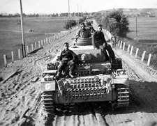 German Panzer Tank and Crew 8"x 10" World War II WW2 Photo 579