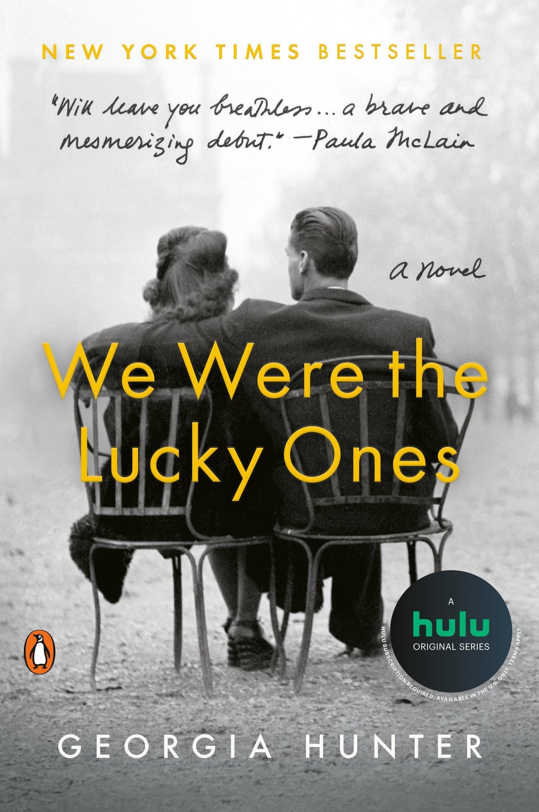 Thumbnail - We Were The Lucky Ones A Novel Georgia Hunter Taschenbuch 408 S.