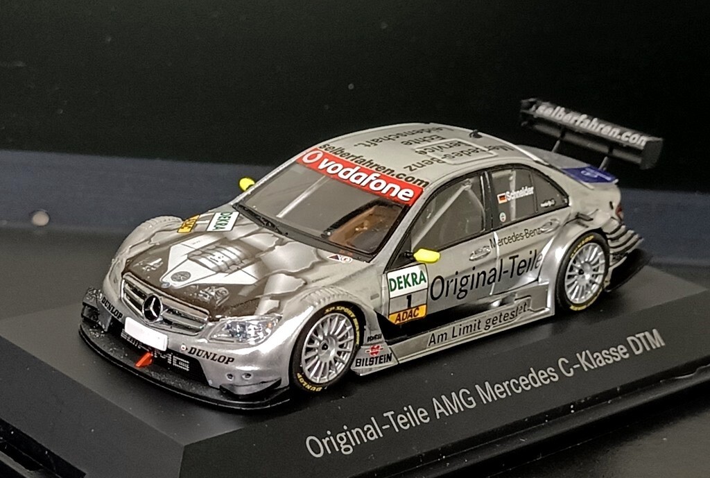 1/43 AMG Mercedes C-Klasse #1 B.Schneider Original Teile