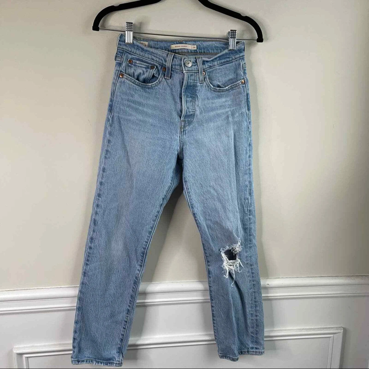 Levi's wedgie best sale cropped jeans