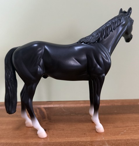 Breyer Freedom Series Classic Vollblut schwarz - Bild 2 von 9