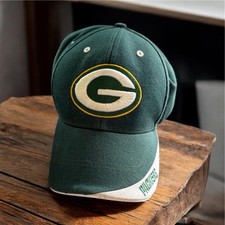 Green Bay Packers Football Cap Adjustable Fan Favorite Green Hat OSFM
