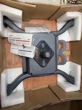 CURT 16090 Spyder 5th Wheel to Gooseneck Adapter Hitch 30,000 lbs 2-5/16-Inch