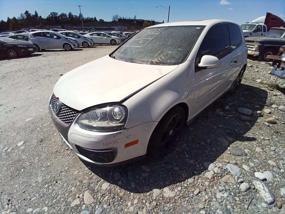 Medidor de flujo de aire de 2008 Volkswagen Golf GTI 2,0 L 11913518 Foto 3 de 4