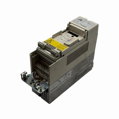KEB Combivert F4 09.F4.C3D-3420/1.4 | 09F4C3D-3420/14 Frequenzumrichter