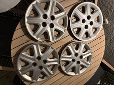 2003-2005 Honda Civic Hubcap Set Of 4 - Oem 44733-s5d-a30 2003-2005 Honda Civic Hubcap Set Of 4 - Oem 44733-s5d-a30