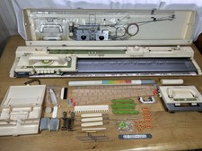Brother KH-881 Palie 8 Knitting Machine Vintage Handcraft Retro