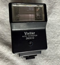 Vivitar Auto Thyristor 2600D Shoe Mount Strobe Flash Hot Shoe GN26 Vintage