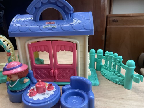 Fisher-Price Little People Tea Party Playset - Picture 3 of 6