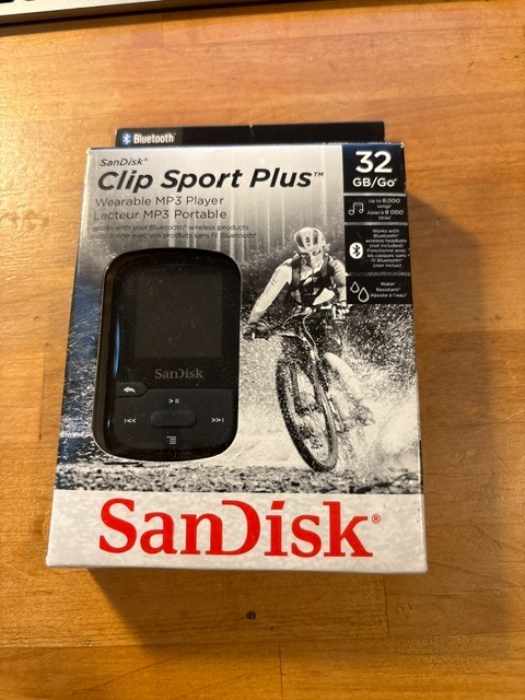 SanDisk Clip Sport Plus Bluetooth 32gb  MP3 Player