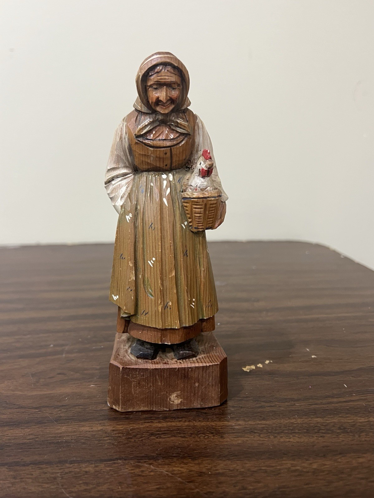VTG Wooden Carved Figurine of Old Woman with Rooster, Unmarked, Italy, 7.25