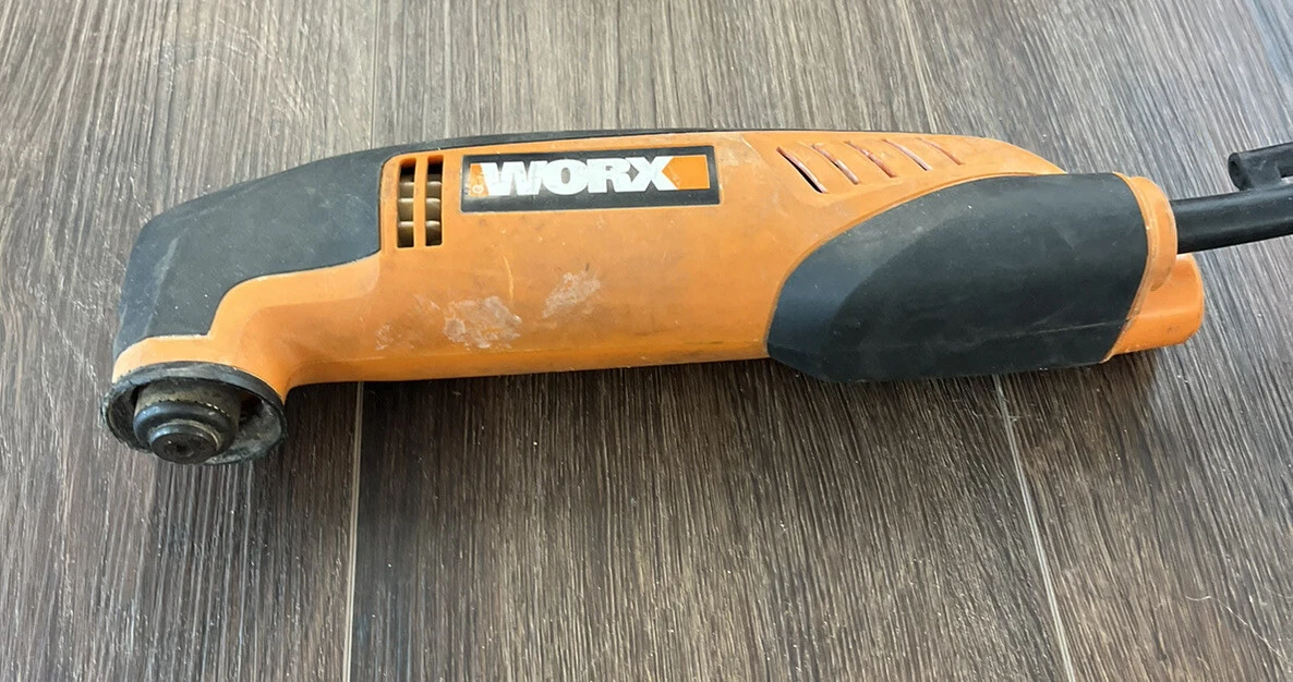 WORX WX665L 2.5 Amp Corded Oscillating Tool USED IN GOOD CONDITIONS