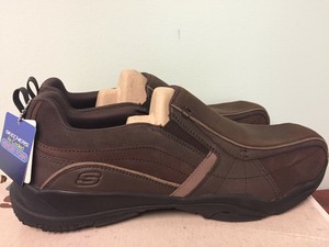 skechers larson berto