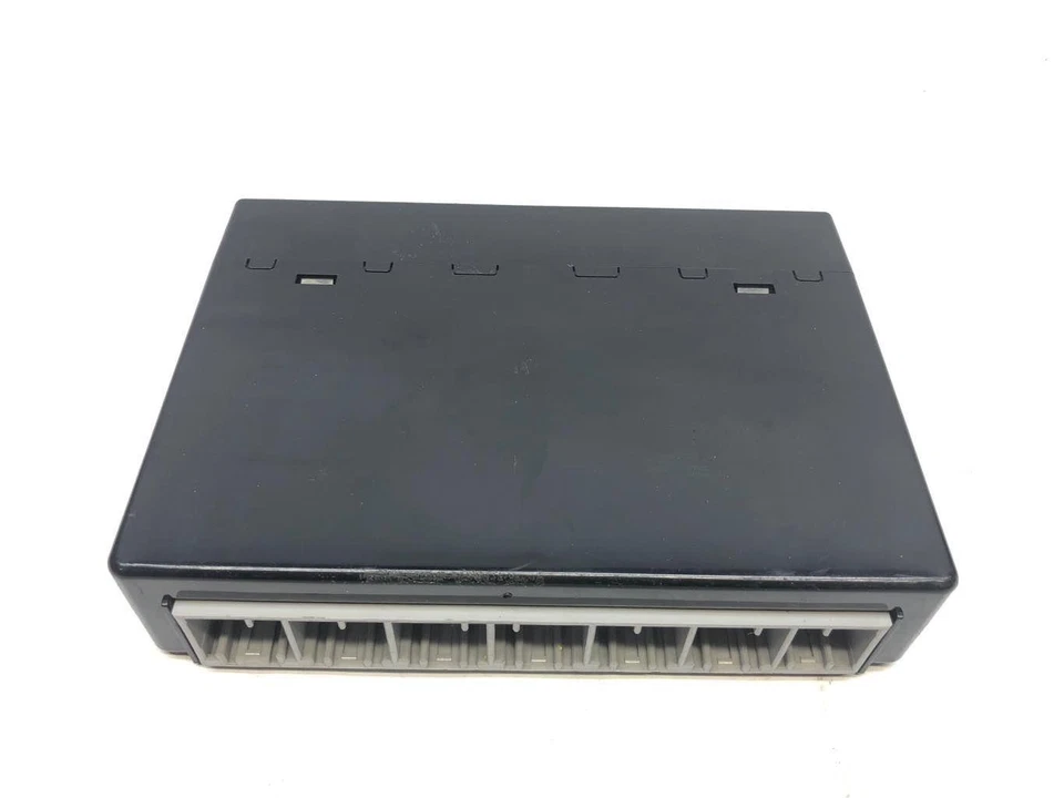 Módulo de control de carrocería GMC Yukon XL1500 2007-2011 Sierra debe coincidir con identificación OEM 25971917 Foto 2 de 4