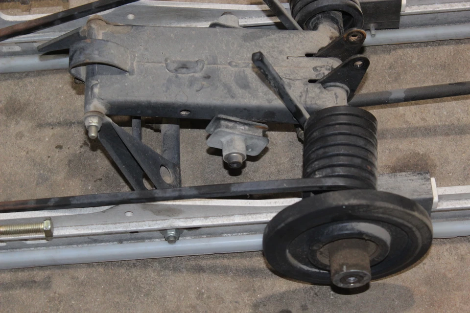 Polaris Trail Rmk 550 2000 ventilador cuadro trasero suspensión antideslizante Foto 3 de 4