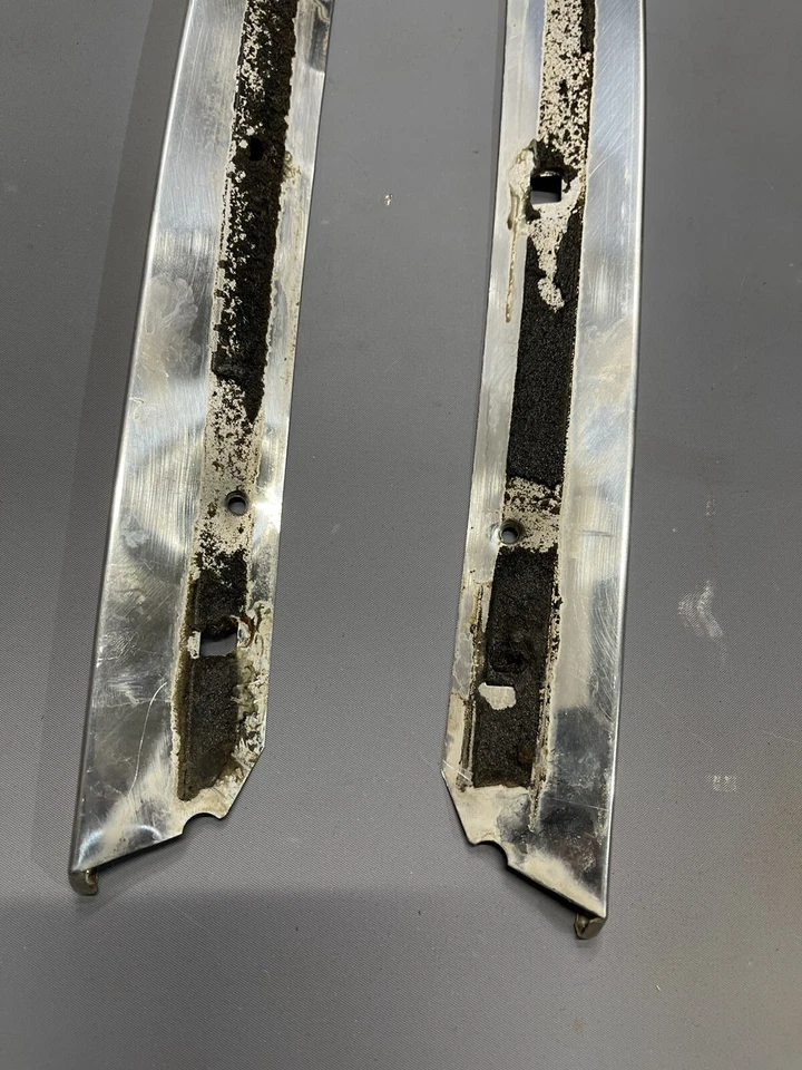 Chevy Impala BelAir 1965-1968 moldura de pilar Buick Electra riel de goteo resistente al clima Foto 3 de 4