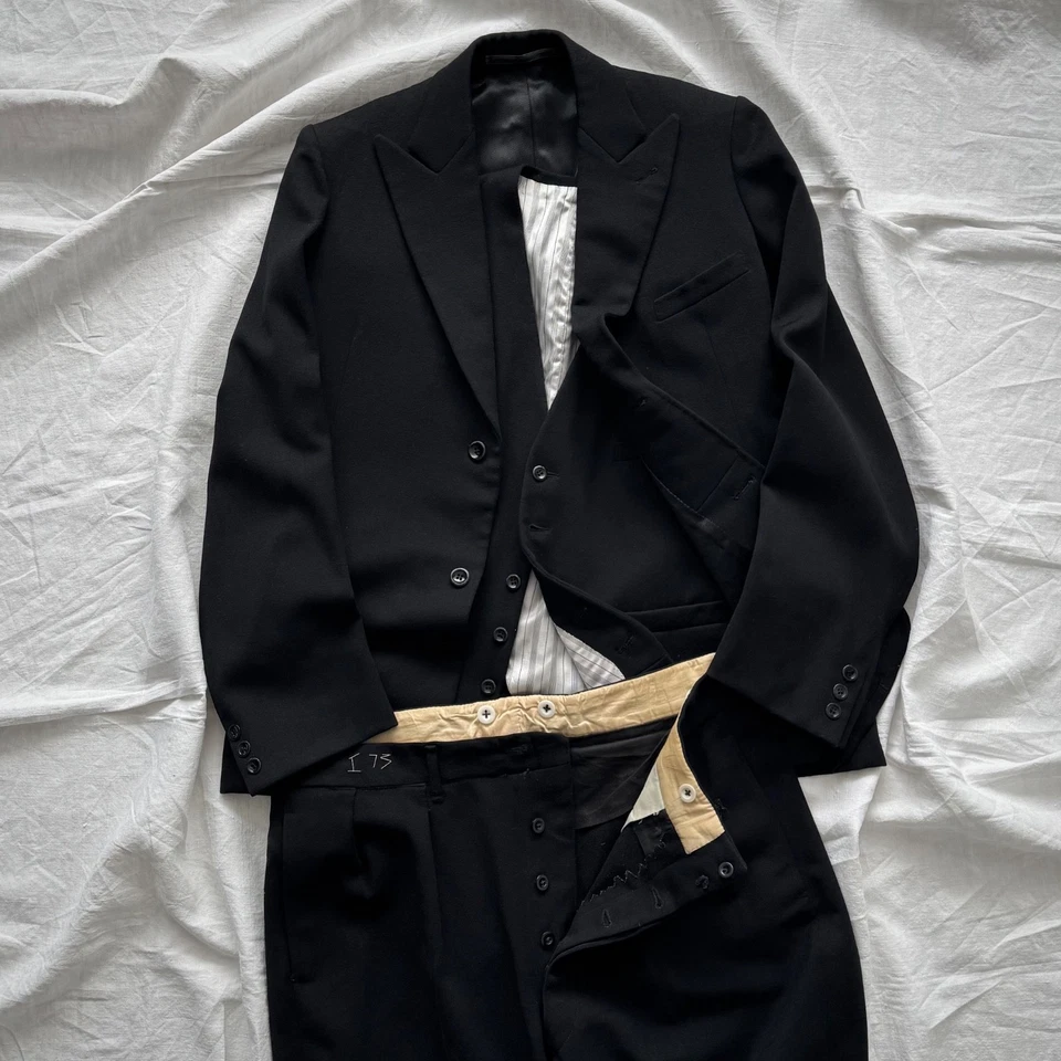 1940s Vintage Men's European Single Breasted Three Piece Black Wool Suit - Image 4 of 4