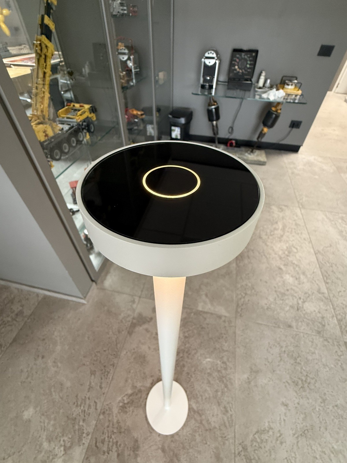 Lampada da terra LED ricaricabile VK Leading Light OTIS – 120 cm – IP65 foto 3