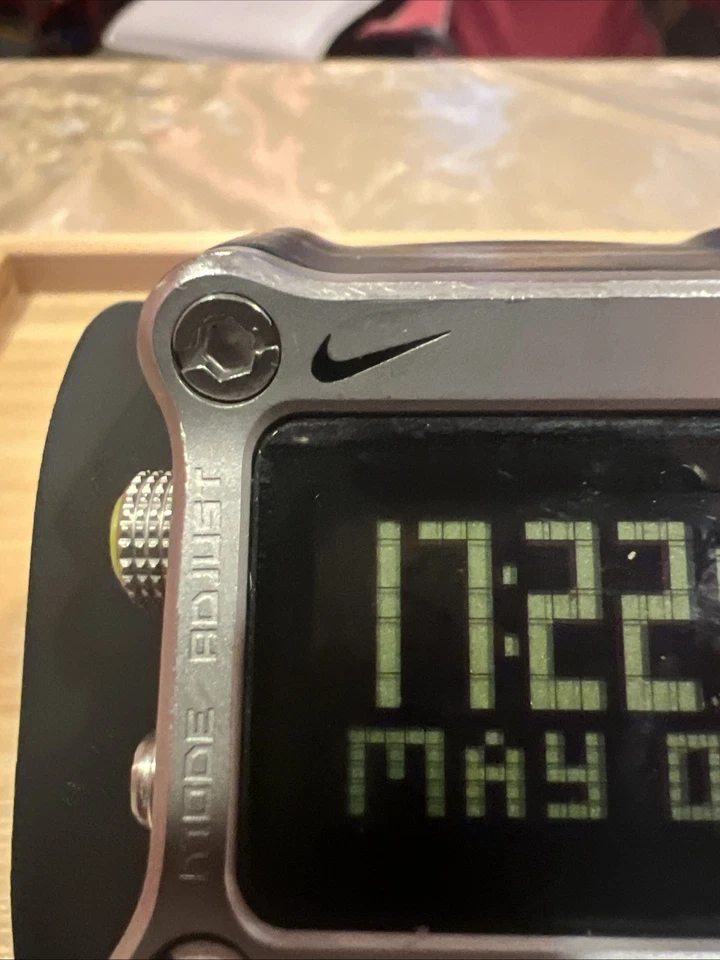 Pré-Owned In Excellent Conditions Nike ‘HAMMER’ WC0021 黑色计时腕表闹钟手表 — 第 4/4 张图片