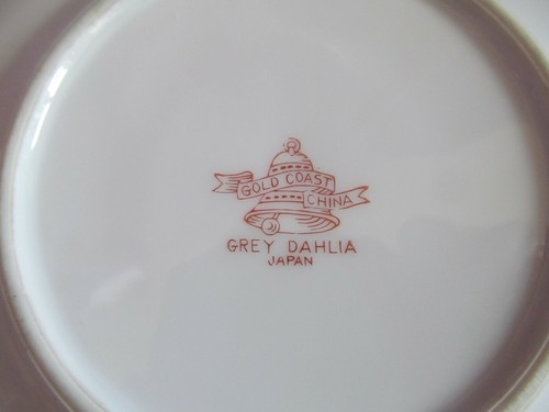 Gold Coast China Bread Plate Grey Dahlia Japan Black Gray Pink Floral - Picture 2 of 4