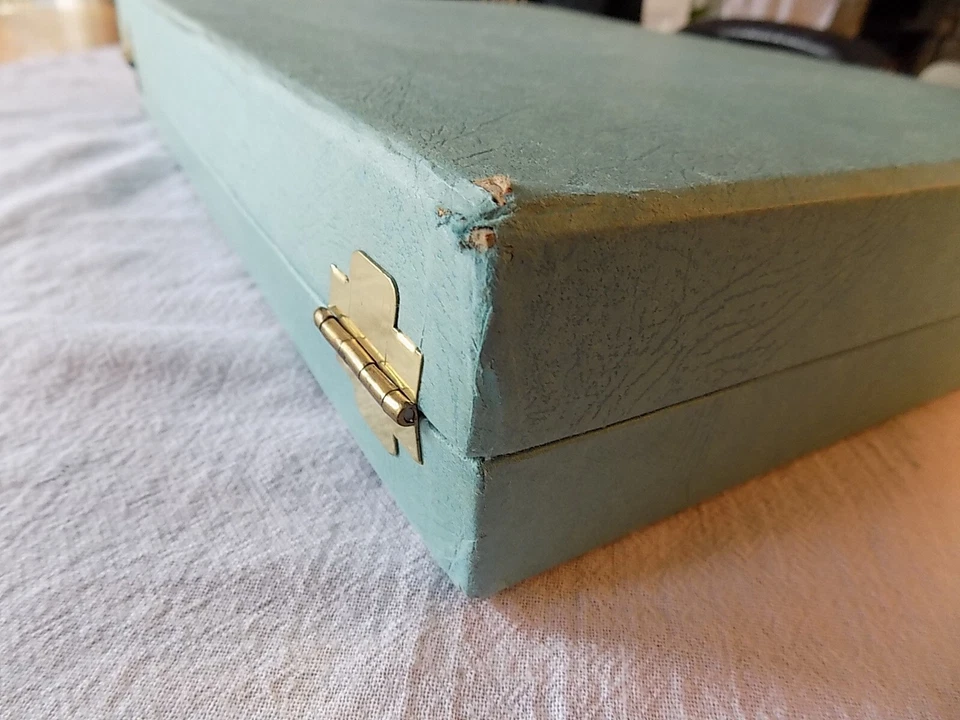 Vintage Kontrell BACKGAMMON Set in Handled Case - Made In USA - Image 3 of 4