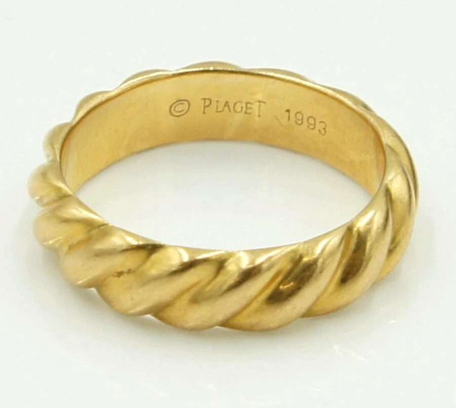 Anello Vintage Piaget Oro Giallo 18k Fascia Twist Misura 51 US 5 75 circa 1993 Donna