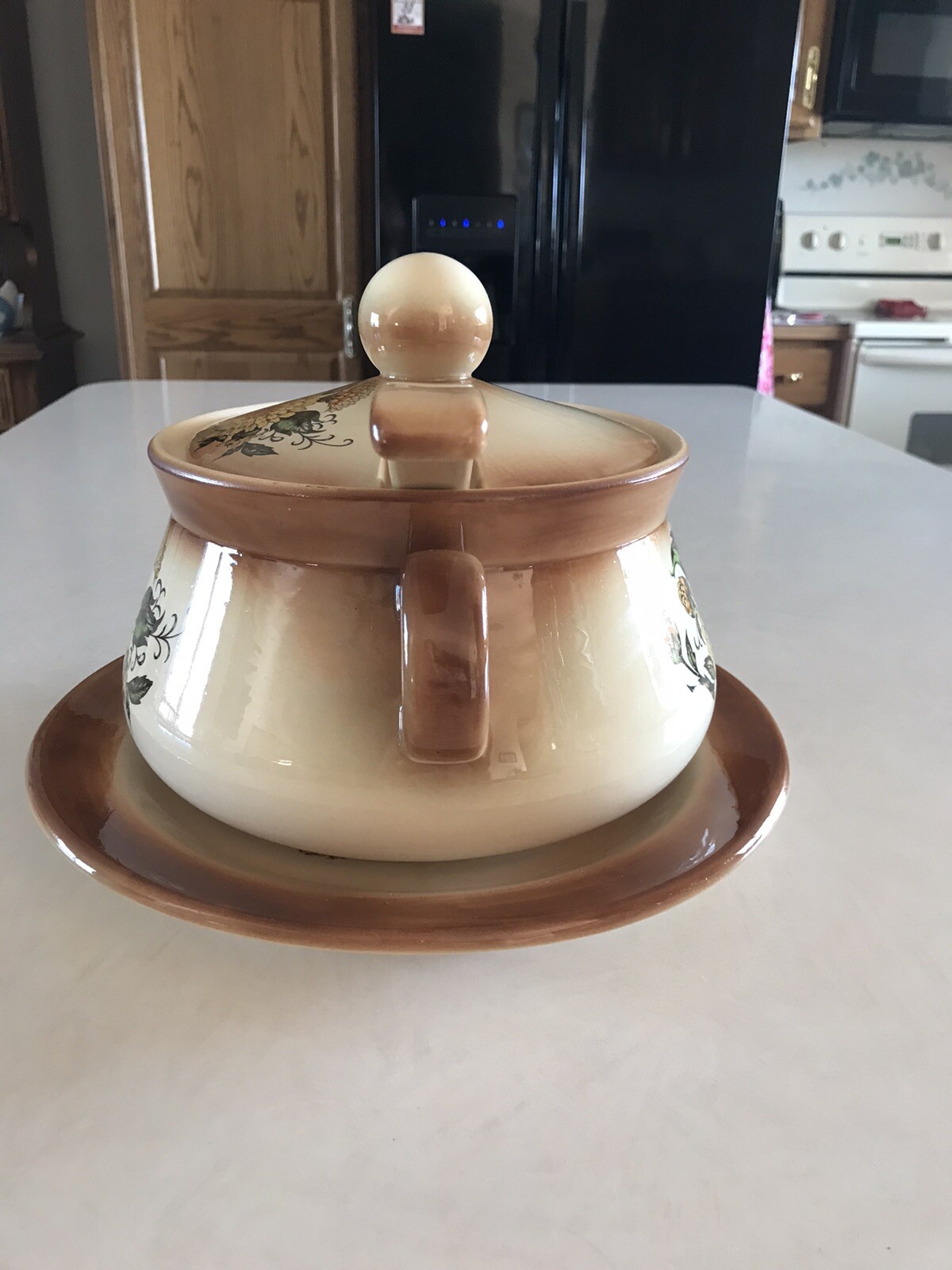 Vintage 1978 Byron Molds Ceramic Soup Tureen/Lid /Ladle & Plate 3qt 4 Piece Set