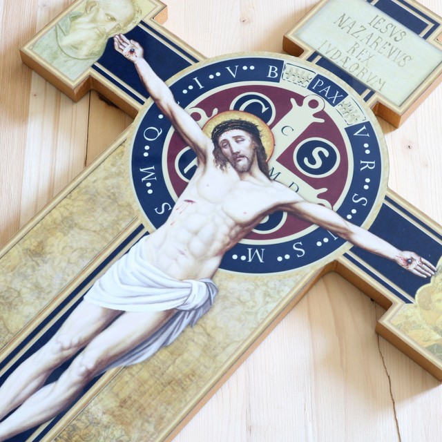 Large 20" Benedictine Cross Wall Plaque Crucifix Benedict Crucifijo Catholic eBay