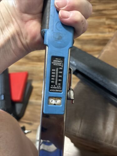 Precision Instruments C3R250F Torque Wrench Split Beam 1/2" Drive 40-250 ft lb - Picture 6 of 6