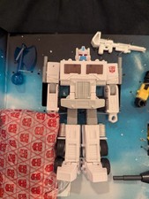 Transformers Age of the Primes Action Figure 4-Pack G1 Ultra Magnus