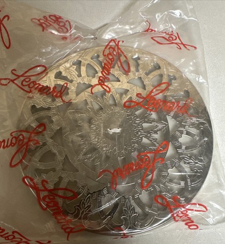 Vintage Leonard # 876 Round Glass Trivet w/Silver Plate Overlay - Picture 8 of 8