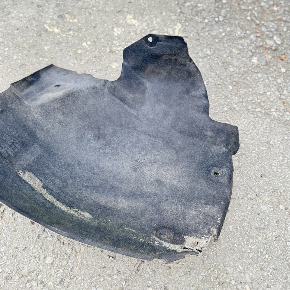 08-17 AUDI 8T A5 S5 RONT PASSENGER RIGH T FENDER LINER SPLASH GUARD OEM - Image 3 of 4