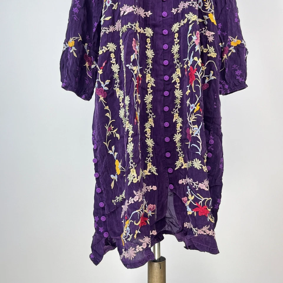Vestido Camisa Midi Roxo Bordado Manga Comprida Floral Johnny Was $480 Novo sem etiquetas P - Imagem 4 de 4