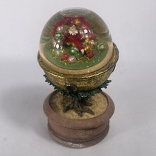 Christmas 2018 Musical Snow Globe