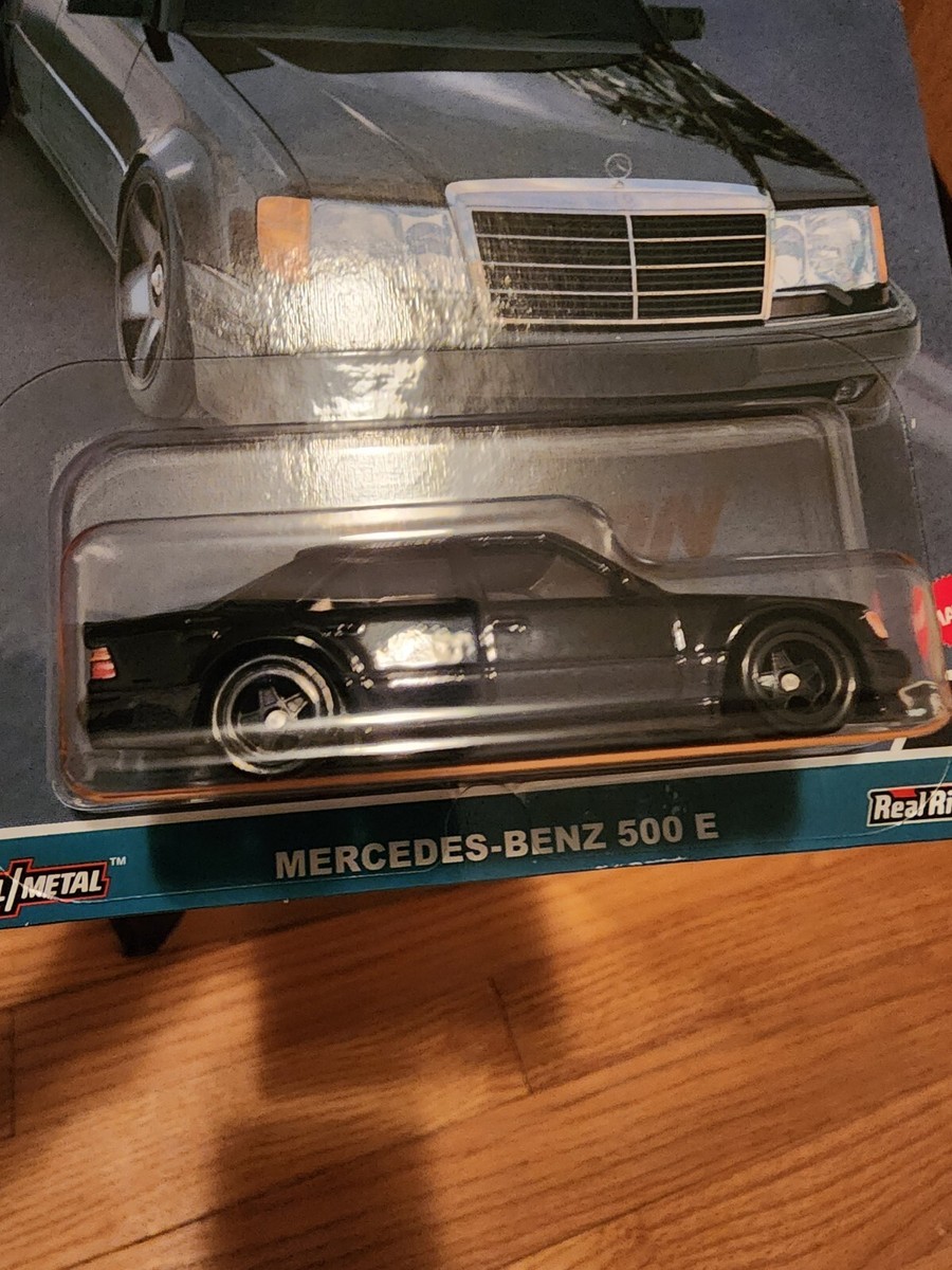 Hot Wheels Mercedes Benz 500 E Chase 0/5 Diecast Vehicle - Black
