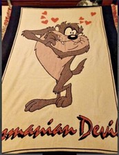 Tasmanian TAZ Devil 1993 Warner Bros. Large Woven Fringed Blanket