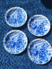 4 Takahashi blue and white floral trinket dish