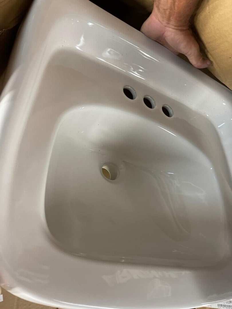 ZURN 20" X 18" Wall Hung Lavatory 4" Centers Faucet Holes White Z5344 New eBay