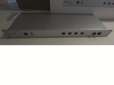 Ubiquiti - Unifi Security Gateway Pro 4. USG PRO 4.