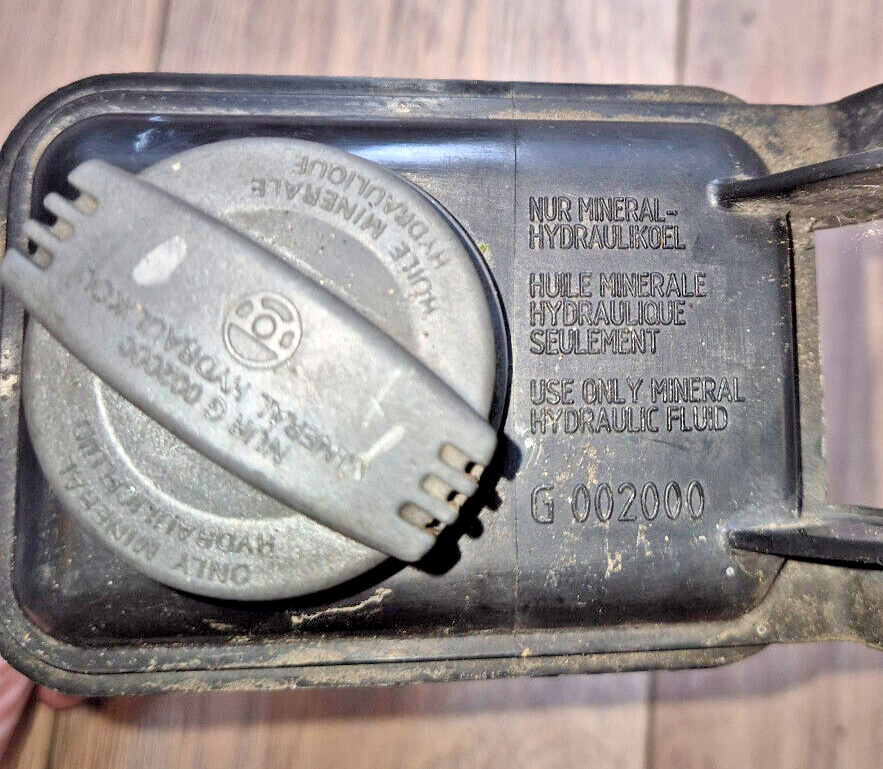 Audi A4 B& Power Steering Fluid Reservoir 8E0422373B eBay