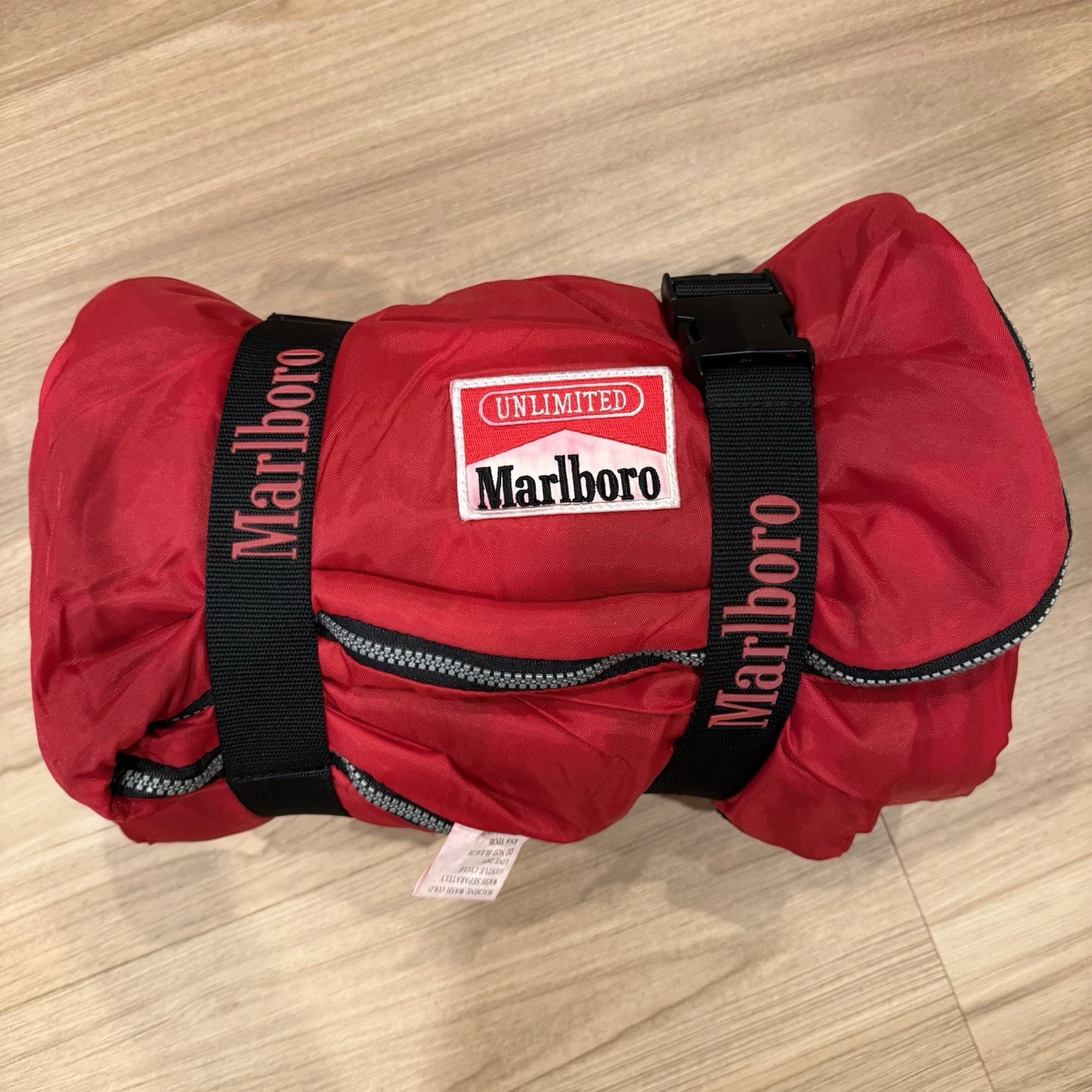 Marlboro Unlimited Vintage Sleeping Bag Camp Hike