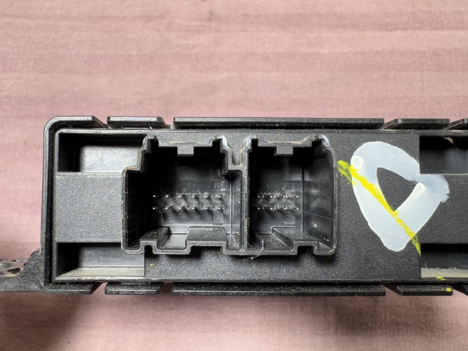 Ram 3500 4500 5500 2019-2023 módulo de asistencia de estacionamiento 068403887ac Foto 2 de 4