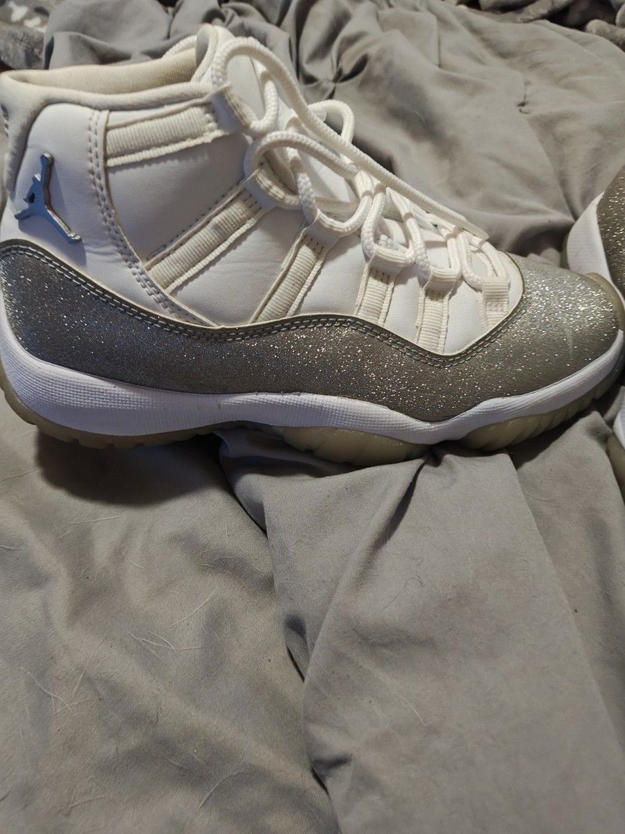 Nike Women's Air Jordan 11 Retro White Metallic Silver AR0715-100