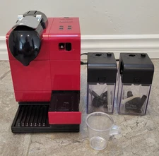DeLonghi RED Nespresso Lattissima EN520R Latte Cappuccino Espresso Machine