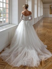 Customized Sweetheart Long Sleeves Wedding Dress Applique Train Bridal Gown