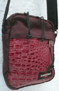 eastpak prune