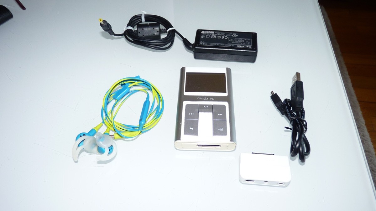 Creative Zen Sleek Photo 20GB Digital Media Player (White/Silver