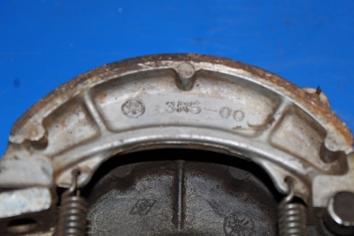 1984 Yamaha IT490 Double Leading Shoe Front brake backing plate YZ 250 490 82 83 - Picture 10 of 12