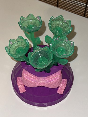 Hatchimals Collectibles Spring Bouquet Only. No Collectibles Included. - Picture 2 of 5