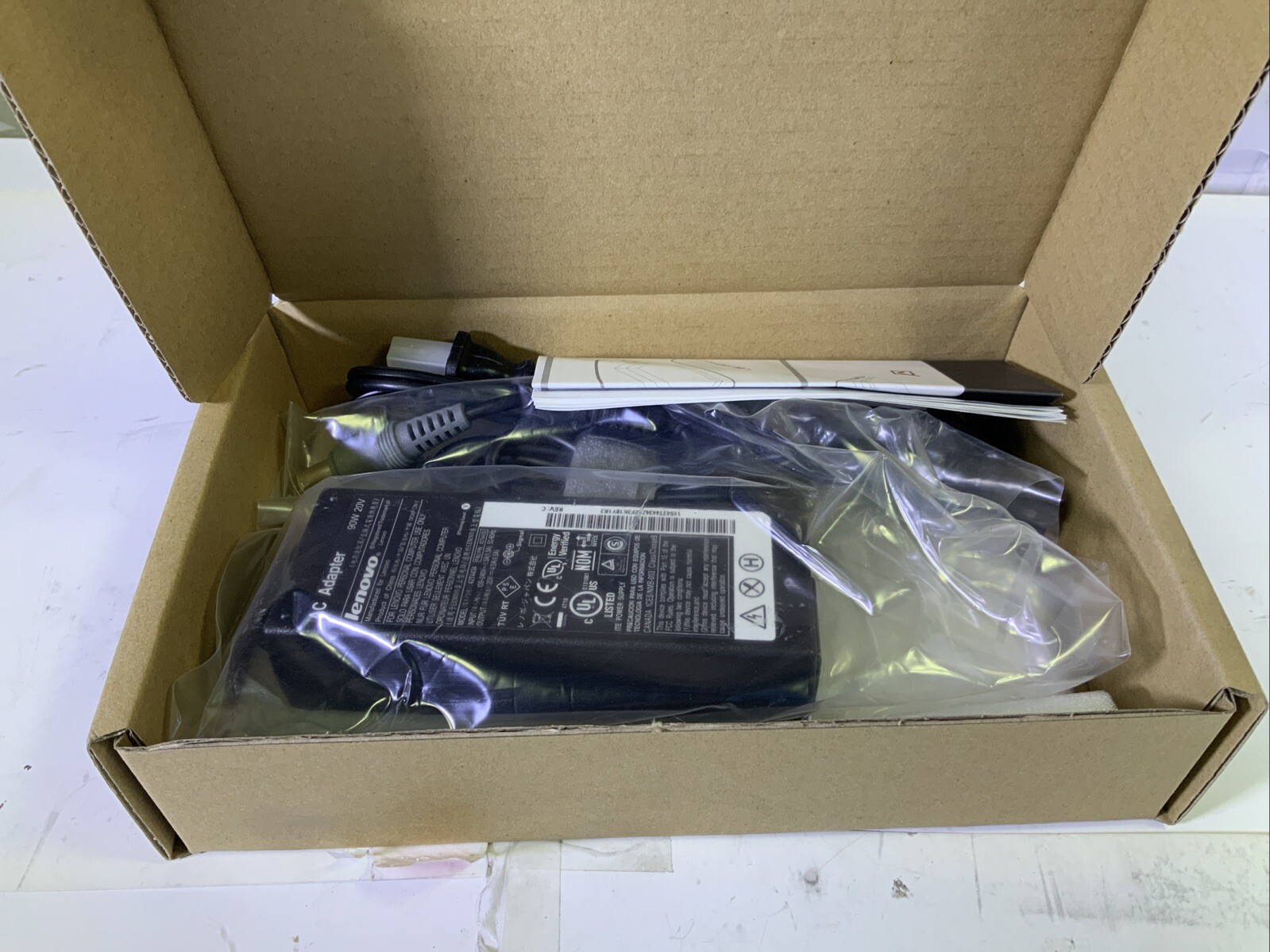OEM Lenovo ThinkPad 90W Laptop AC Adapter Charger 40Y7659 - JJ R2C